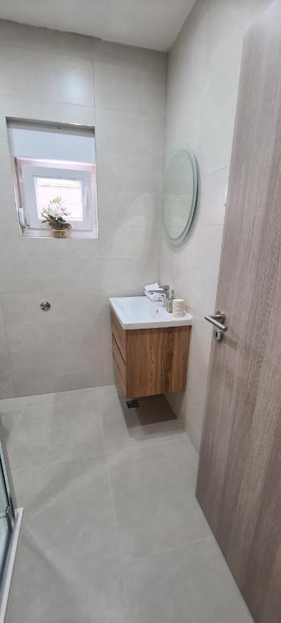 Apartmani Ivana Kaštela Kültér fotó